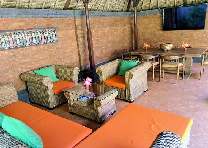 The Laras Villa