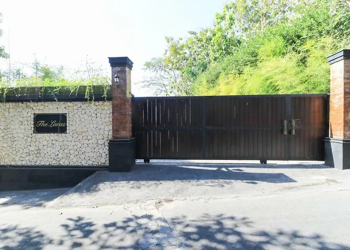 Villa The Laras Jimbaran (Bali)