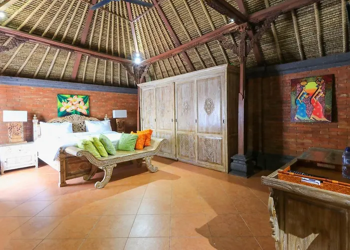The Laras Villa